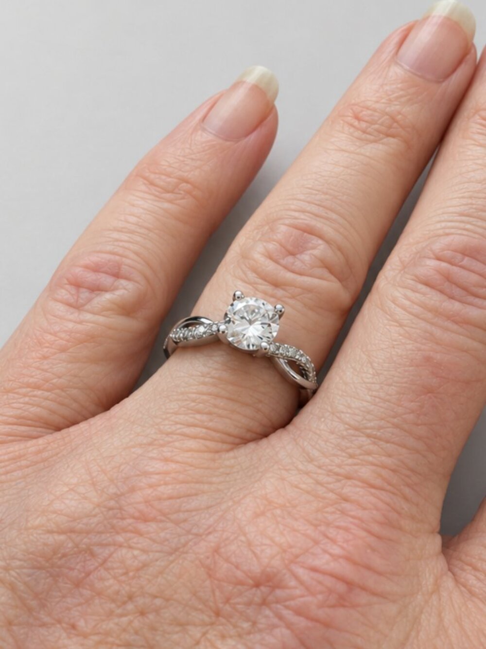 *NEW* Moissanite Infinity Twist Ring Adjustable Silver Tone + Box & GRA Papers